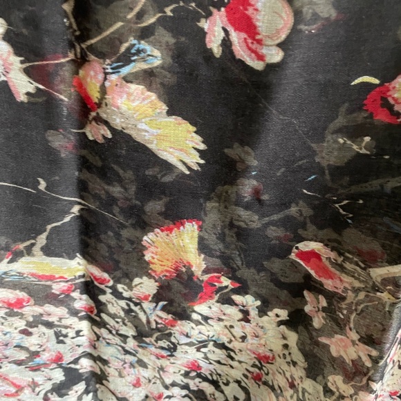 Floral and Patterned scarves - Picture 14 of 16